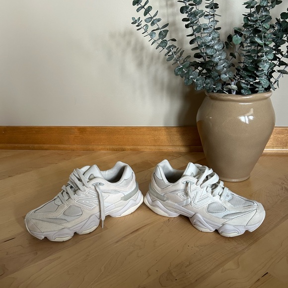 New Balance 9060 GS White Sneaker Shoe Sea Salt and Linen - Picture 3 of 10